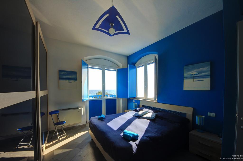 La Casa Sulla Spiaggia Flumini di Quartu Habitación foto